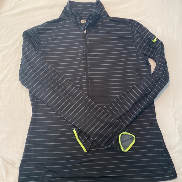 Nike Tops - NIKE PRO DRI FIT 1/2 ZIP size XL